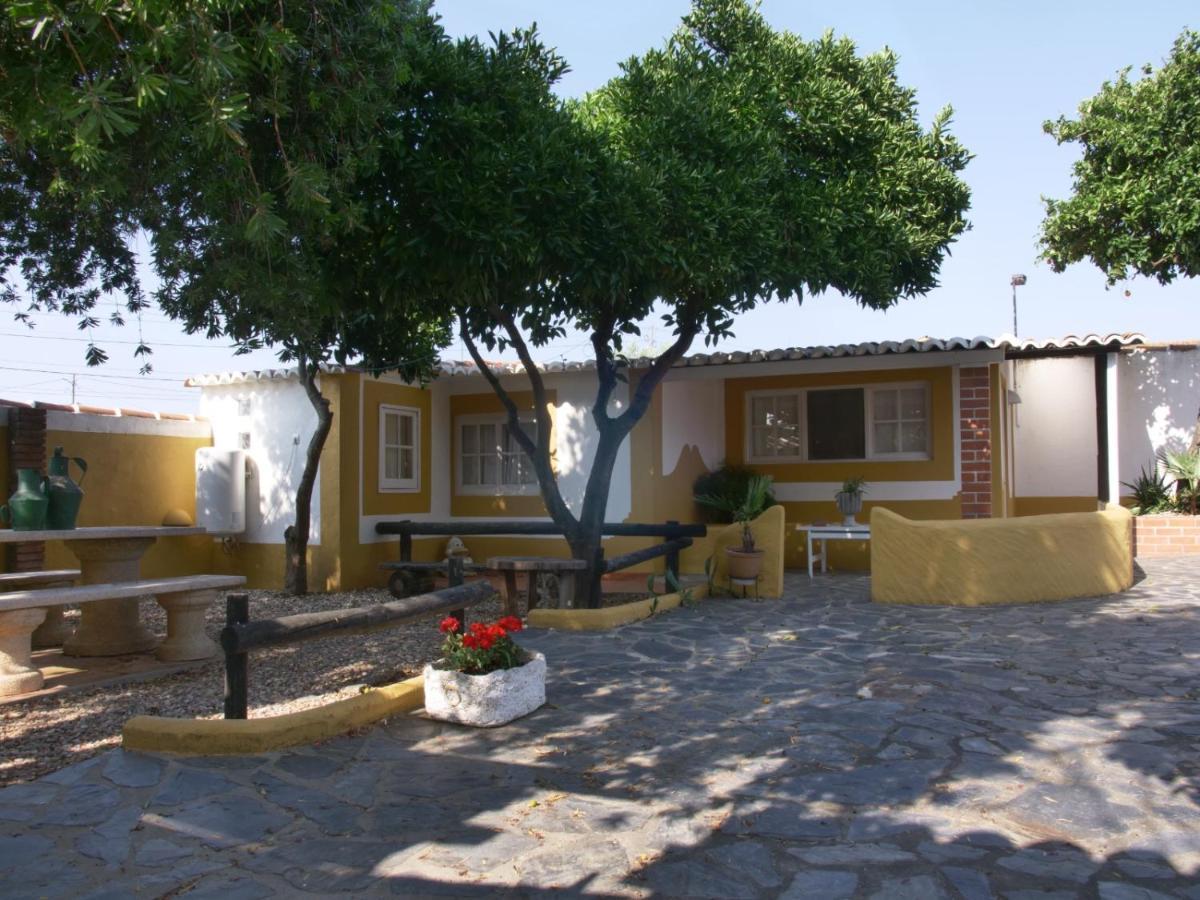 Pateo Das Laranjeiras Tomar Bagian luar foto