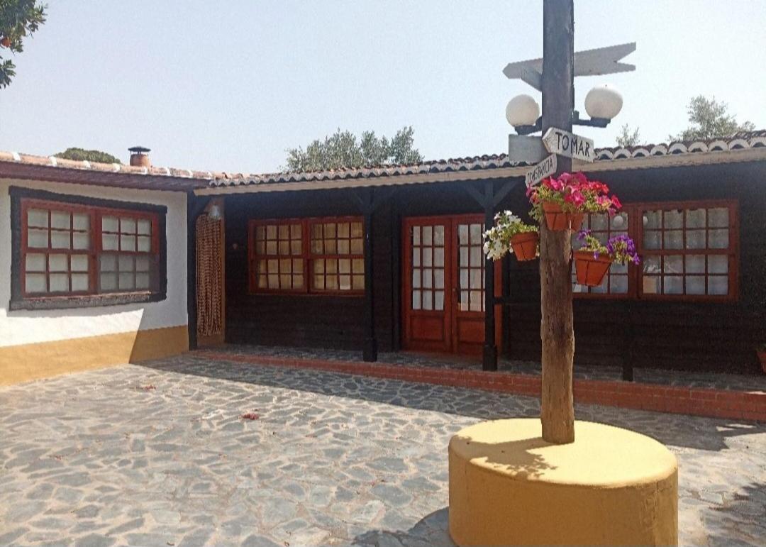 Pateo Das Laranjeiras Tomar Bagian luar foto